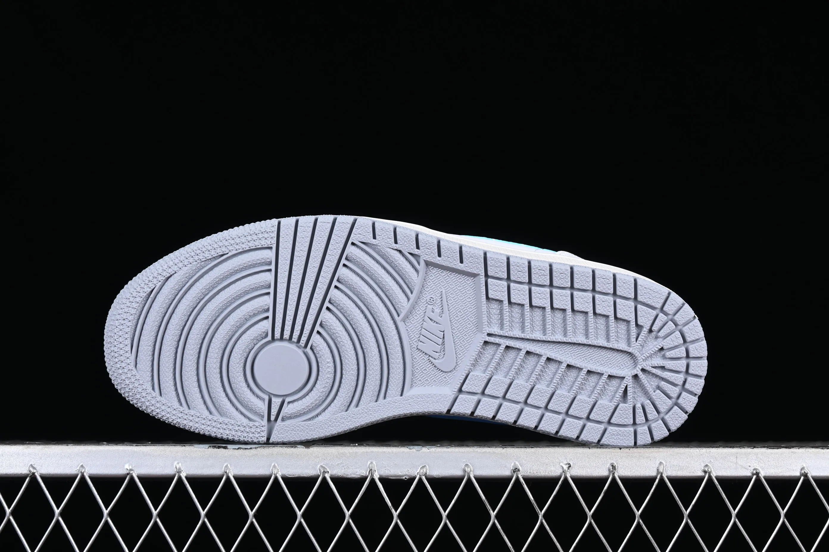 All categories Air Jordan Jordan series basketball shoes Air Jordan 1 Low Air Jordan 1 Low "Born To Fly" AJ1 Joe 1 Flame North Carolina Blue FJ7219-441